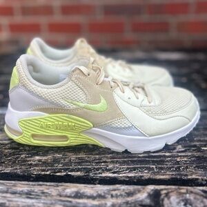 NIKE WOMEN’S AIR MAX EXCEE 'ALABASTER LIGHT LEMON TWIST' Sz 7 Athletic Shoes E9